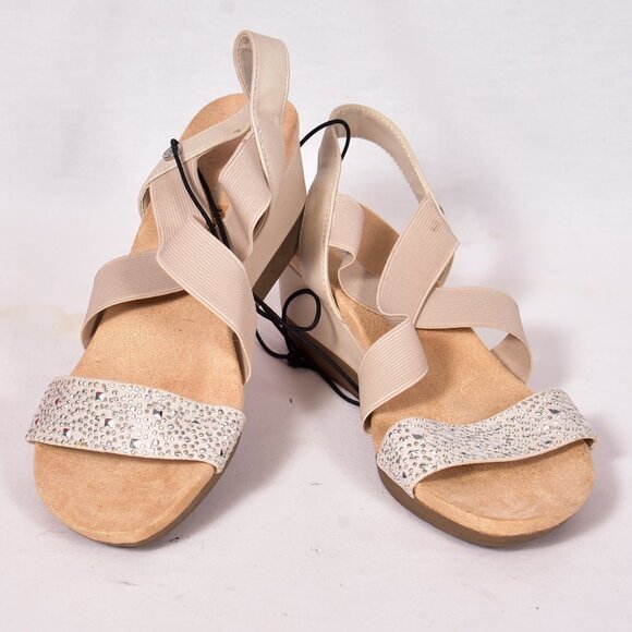 St. John's Bay Women's Tan Sandals Strappy Open Toe Size 6.5 - Picture 1 of 10